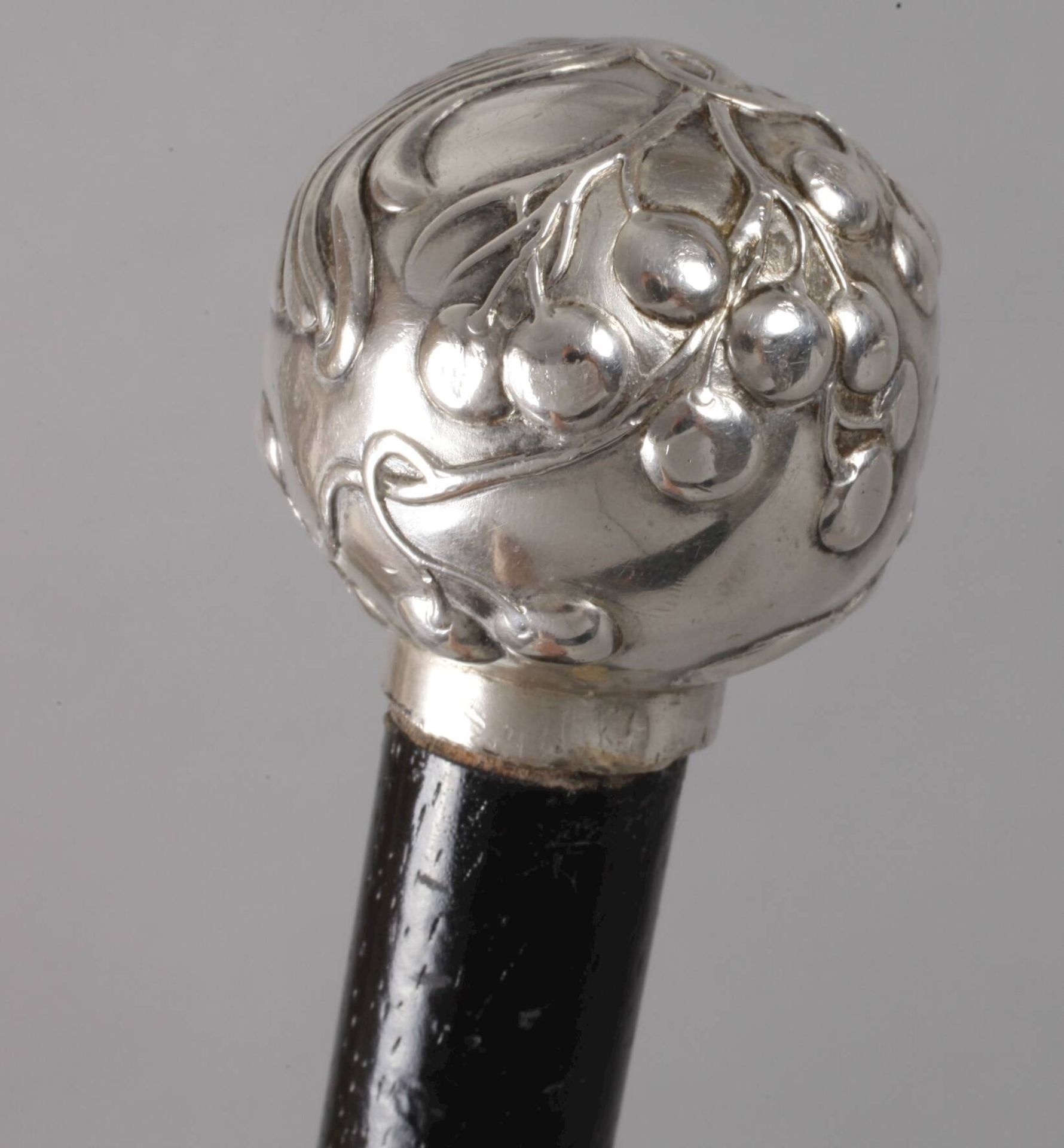Spazierstock SilberWien, Anfang 20. Jh., kugeliger Knauf aus Silber, gestempelt G.A.S. für Georg - Bild 3 aus 5