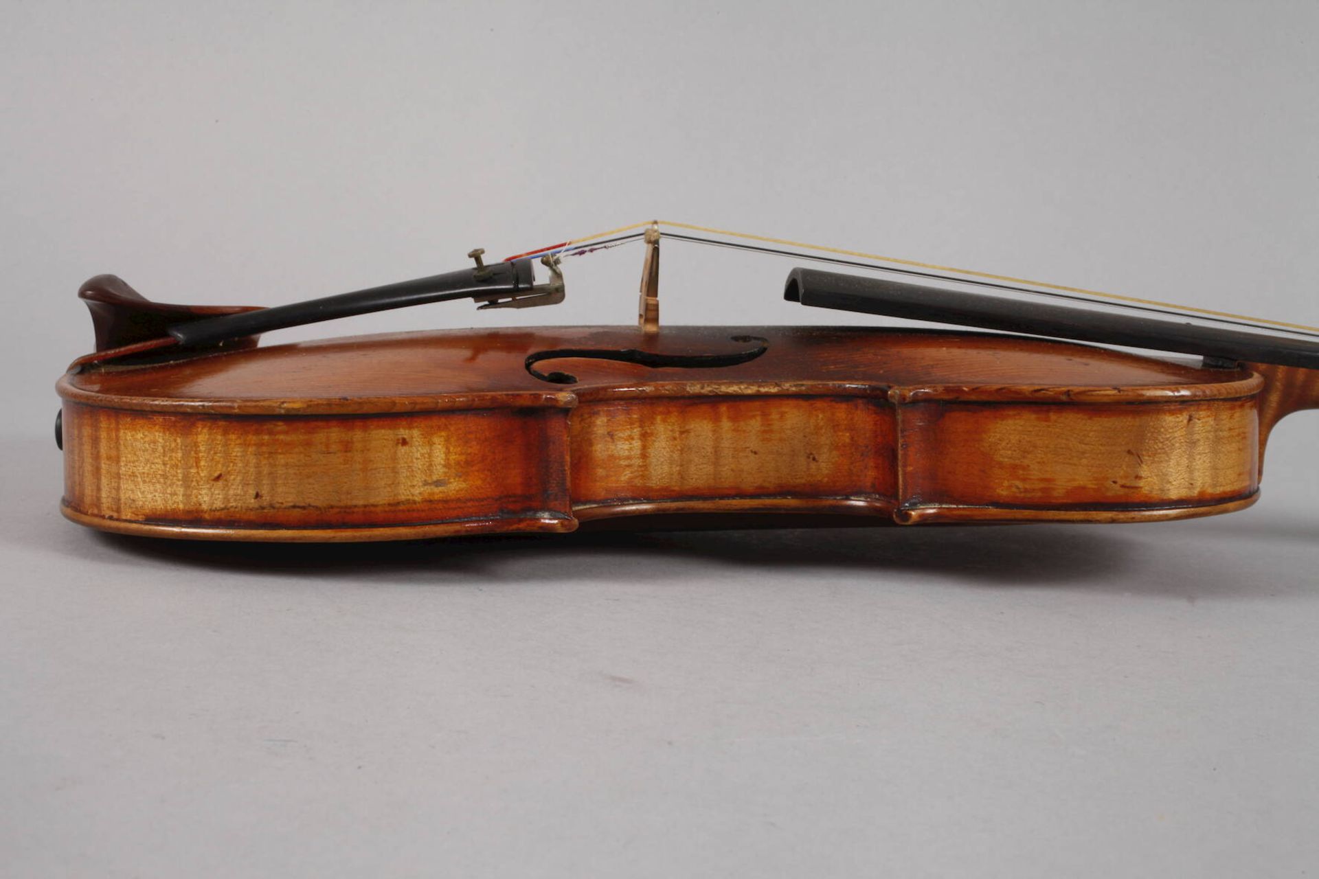 Violine im Etuiauf Klebezettel gemarkt Joan. Corul. Kloz Mittenwald, Anno 1788, ungeteilter, - Bild 5 aus 7