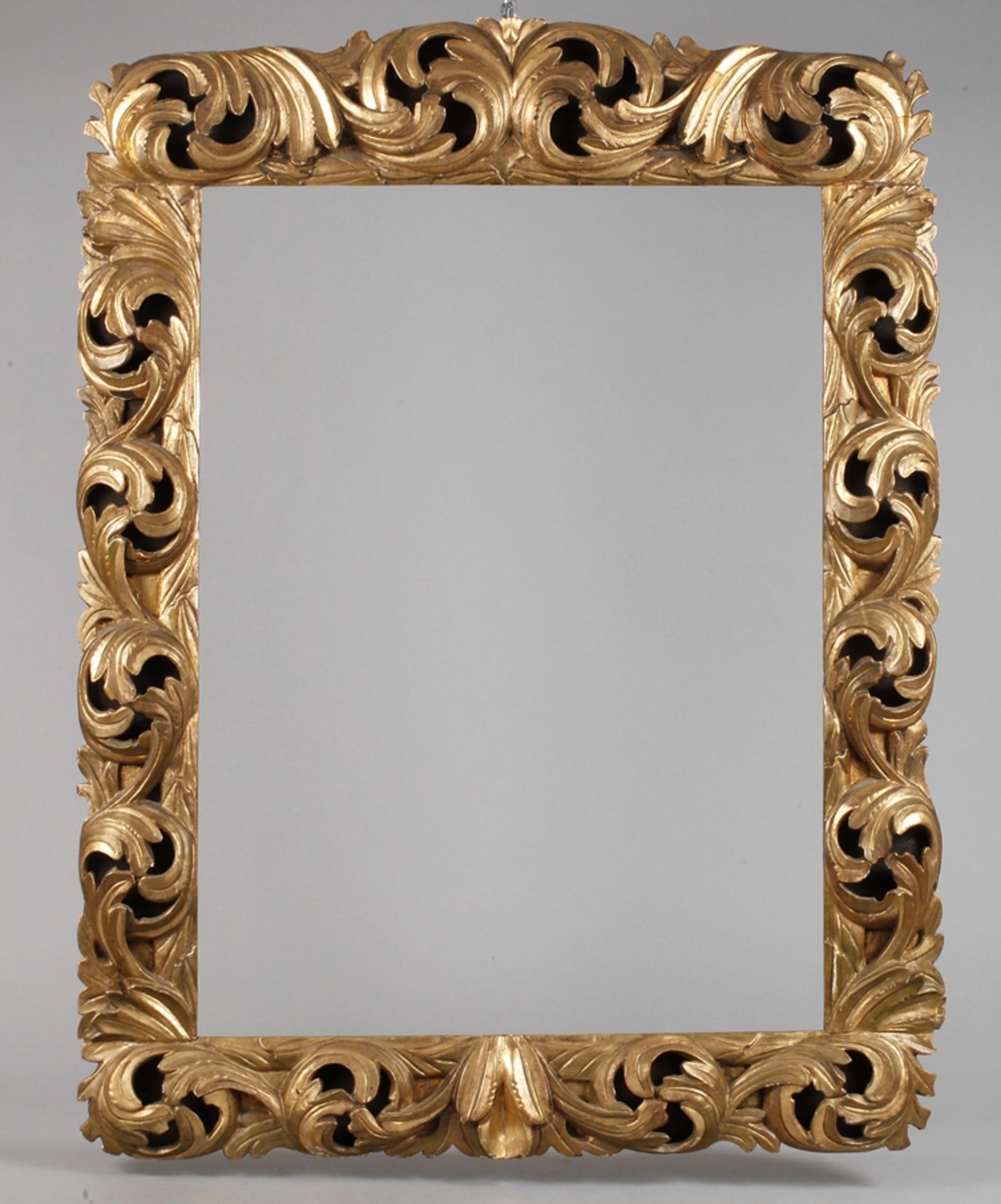 Qualitätsvoller Florentiner Rahmen19. Jh., aufwendig geschnitzt, hohl gearbeitet, blattvergoldet,