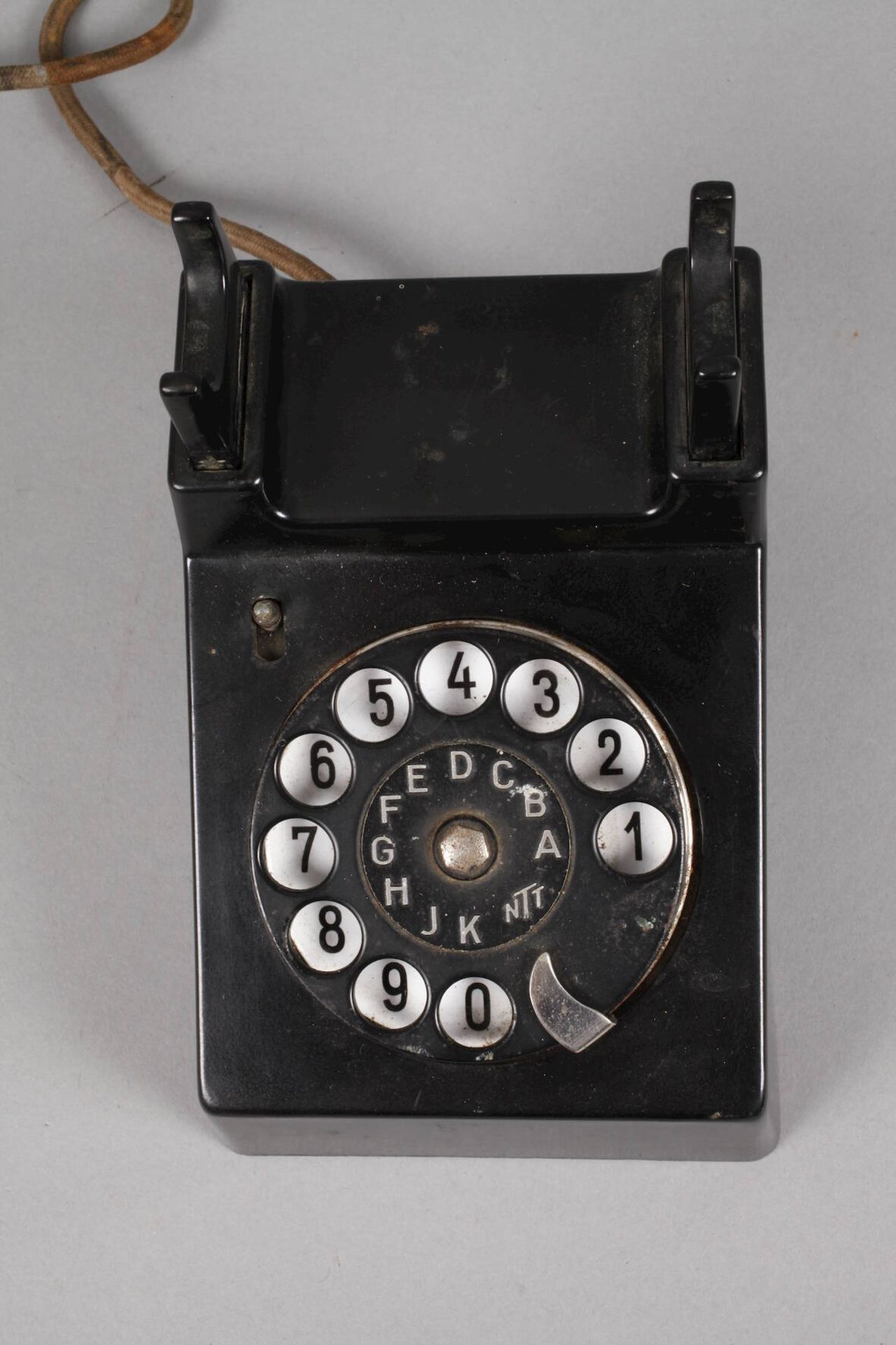 Telefon Bauhaus Modell Neues Frankfurt, Entwurf 1929, Hersteller Fuld & Co., Frankfurt a. M., - Bild 2 aus 3