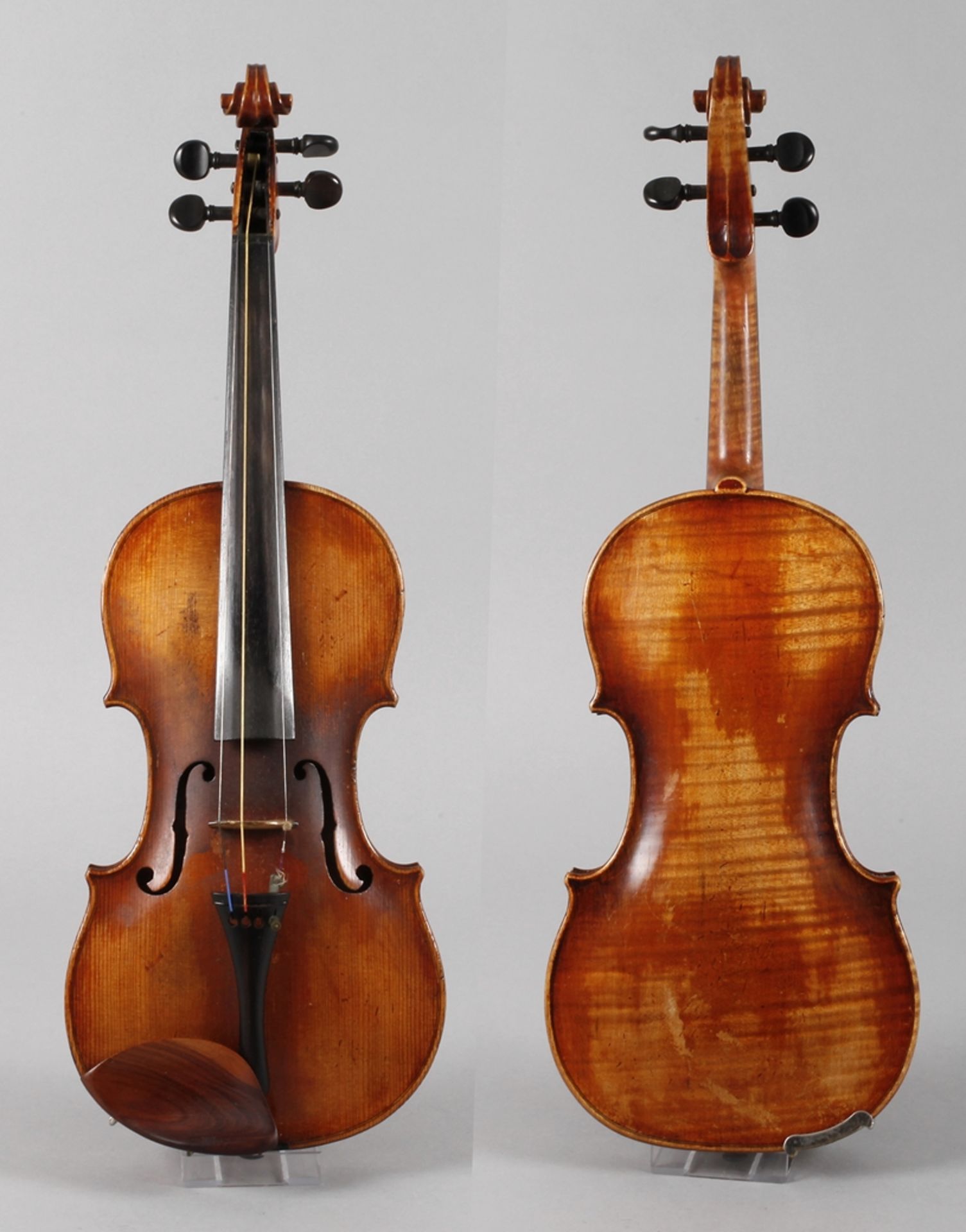 Violine im Etuiauf Klebezettel gemarkt Joan. Corul. Kloz Mittenwald, Anno 1788, ungeteilter,