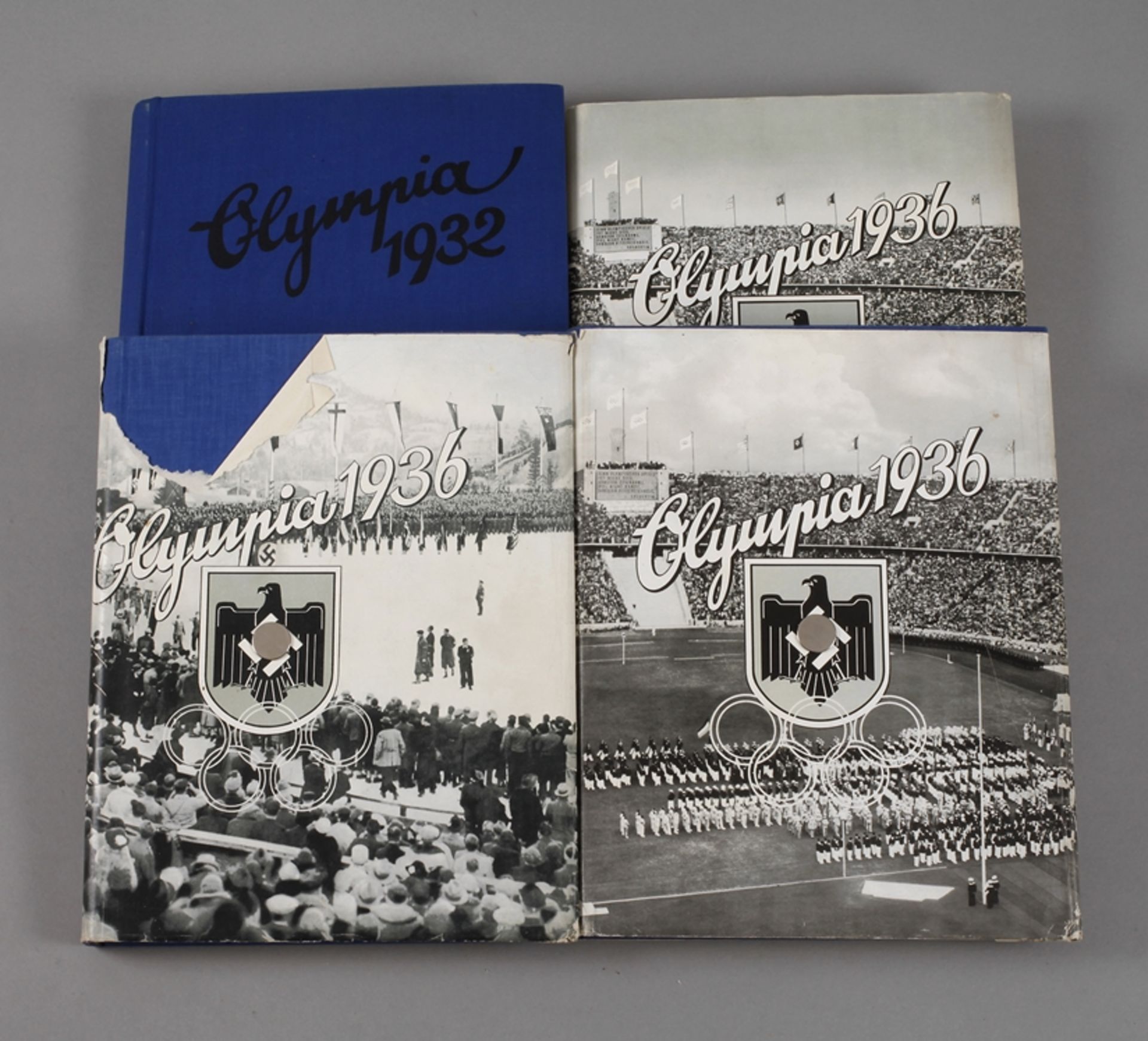 Zigarettensammelbilderalben Olympia 1936einmal Bd. I, zweimal Bd. II und einmal 1932, hrsg. vom