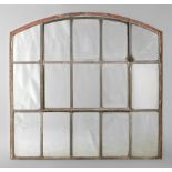 Industriefenster Gusseisenum 1920, einteilig mit Kippflügel, Abschluss mit Segmentbogen,