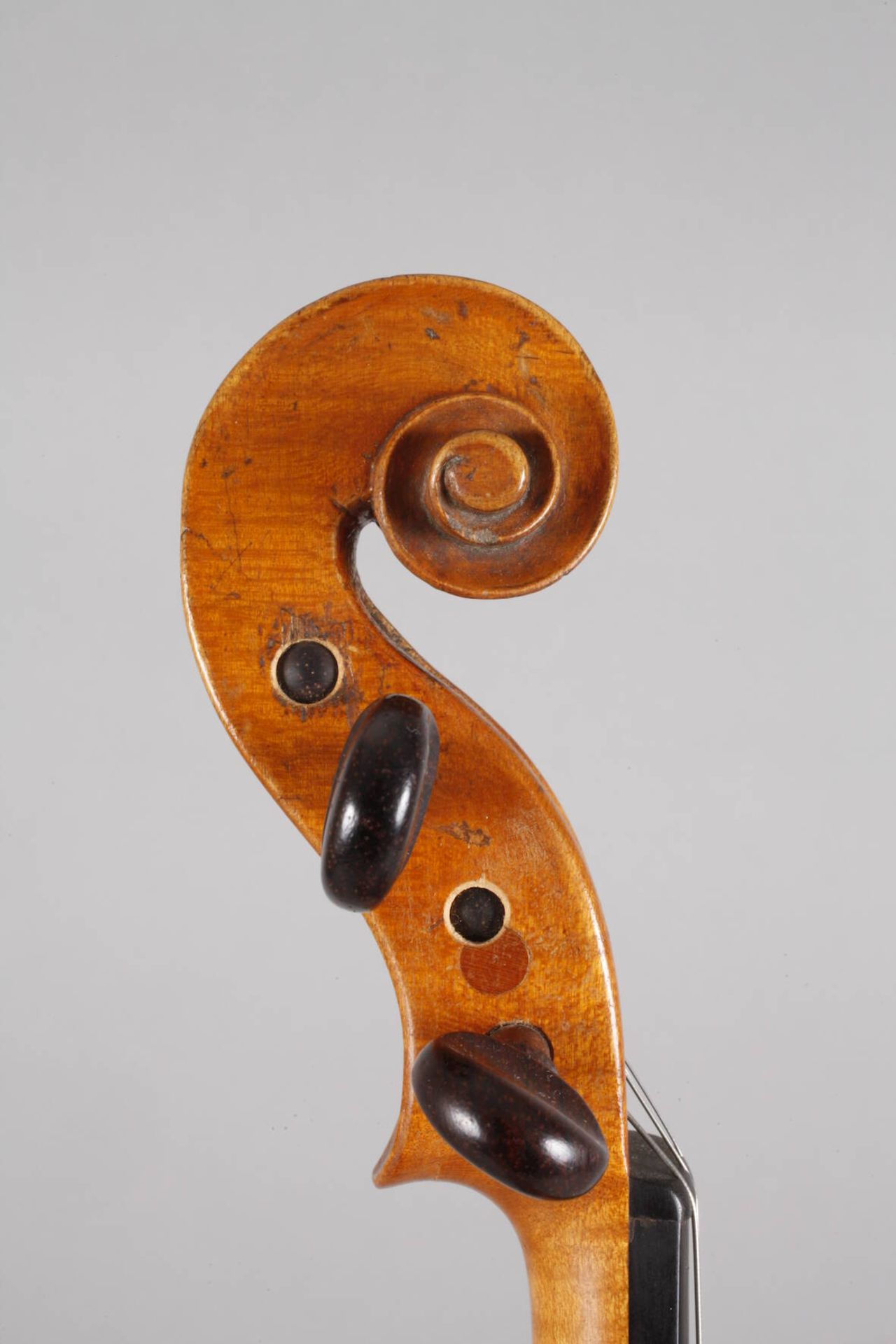 Violine im Etuiauf Klebezettel bez. Franz Simon, Geigenmacher in Mittenwald No 26 und dat. 1855, - Bild 4 aus 9