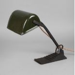 Tischlampe Art découm 1920, gemarkt Horax, getreppter, schmiedeeiserner Fuß mit variabel neigbarem
