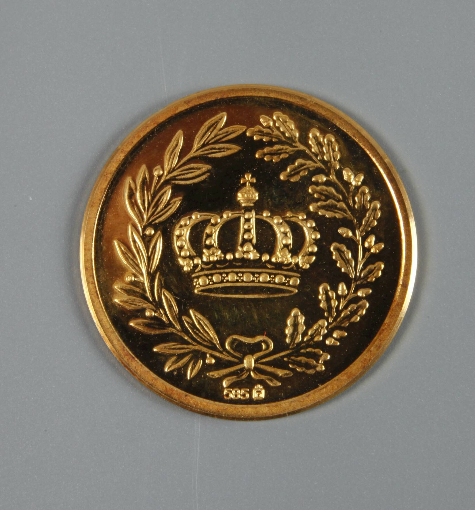 Goldmünze auf Kaiser Friedrich III.moderne Denkmünze, gestempelt 585, ehemals PP, G ca. 3 g. - Image 3 of 3