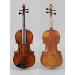 ViolineAnfang 20. Jh., ohne Zettel, geteilter, leicht geflammter Boden in cognacfarbenem Lack,