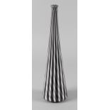 Murano Stangenvase Veartsigniert und datiert 1983, Design wohl Mario Ticco, farbloses Glas mit