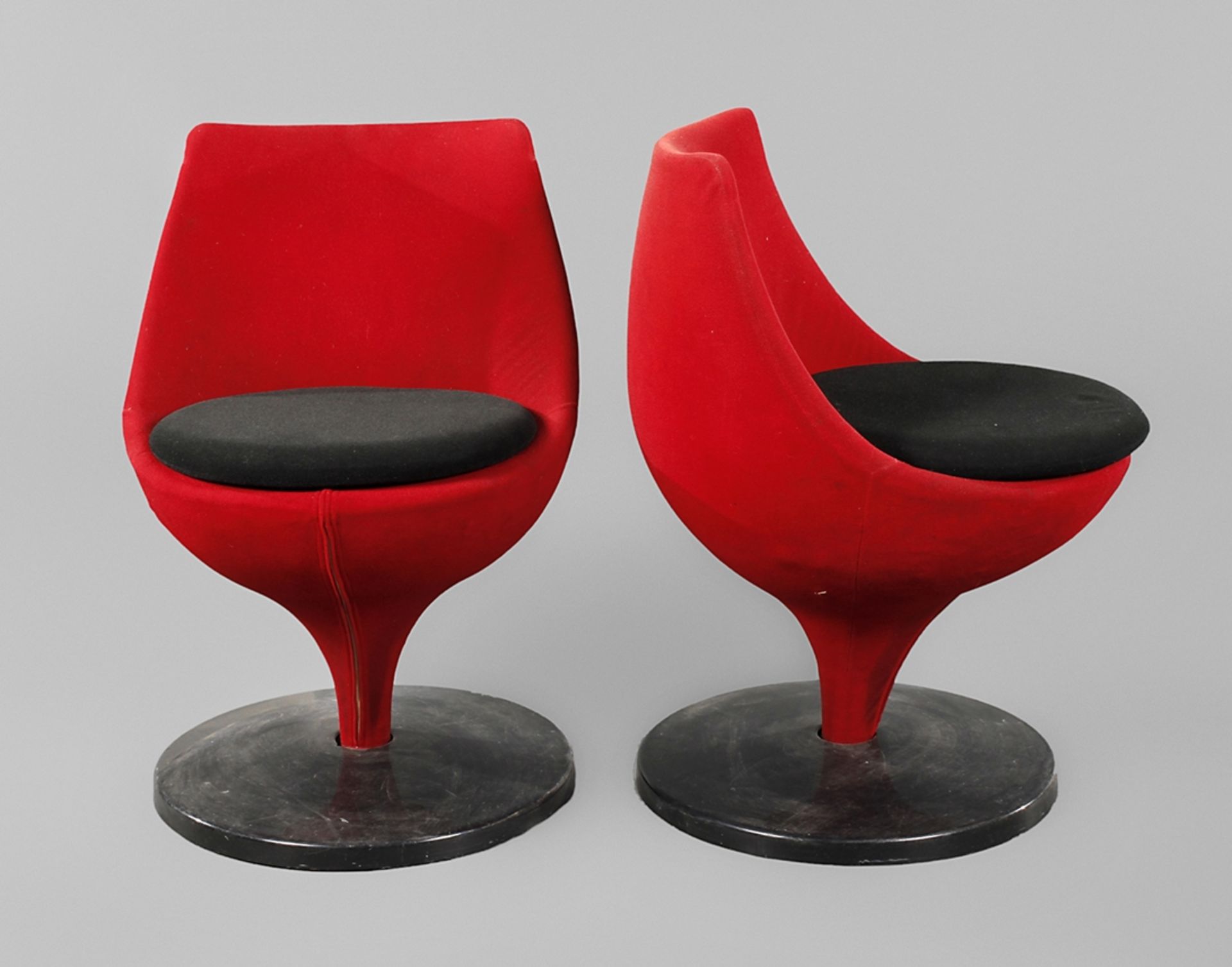 Paar Cocktailsessel Pierre Guariche "Polaris"Entwurf 1963 für Meurope, schwarzer Scheibenfuß aus