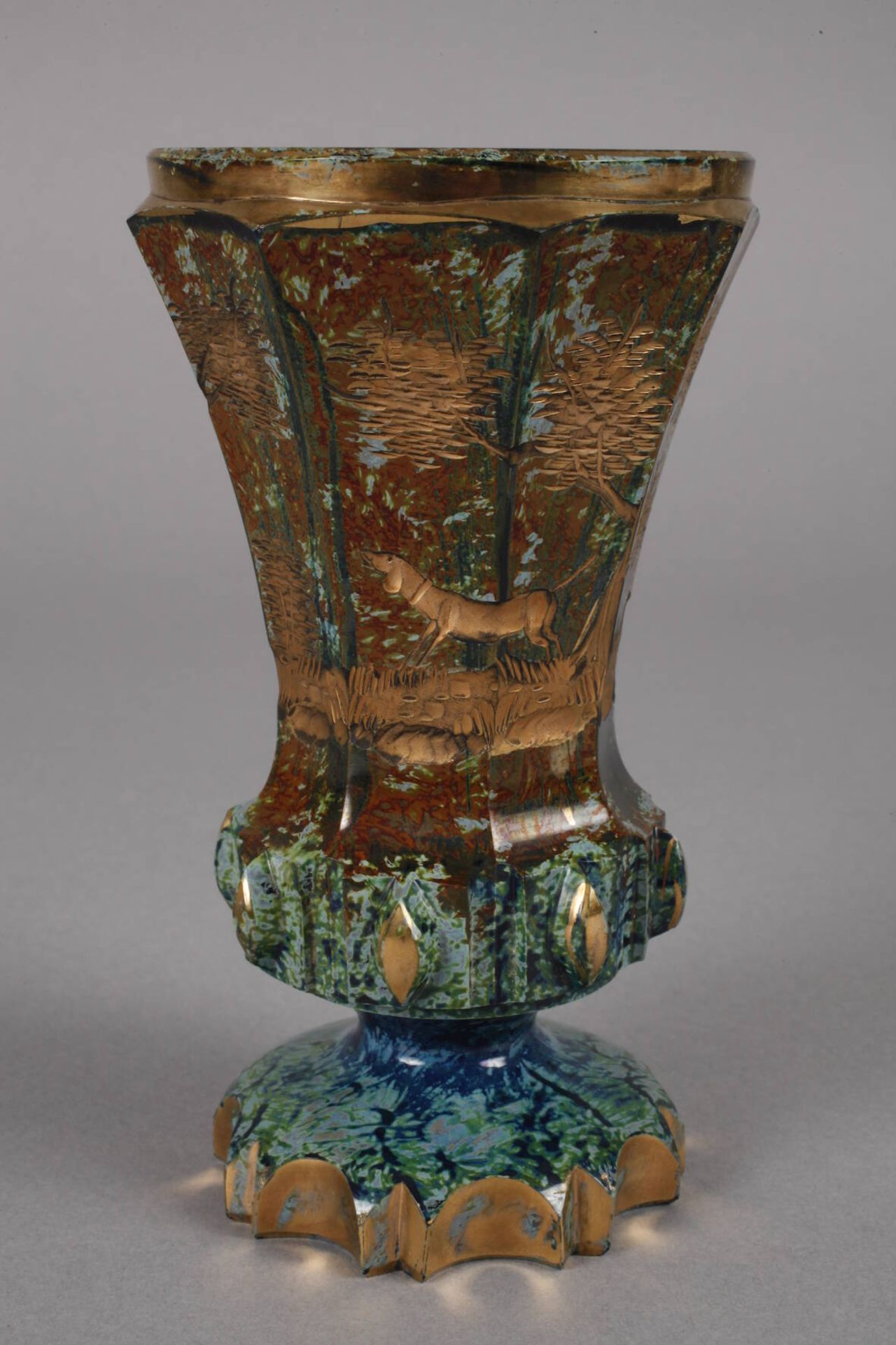 Ranftbecher2. Hälfte 20. Jh., in Art der Egermann-Gläser, kobaltblaues Glas mit Reduktionsbeize, - Image 3 of 5