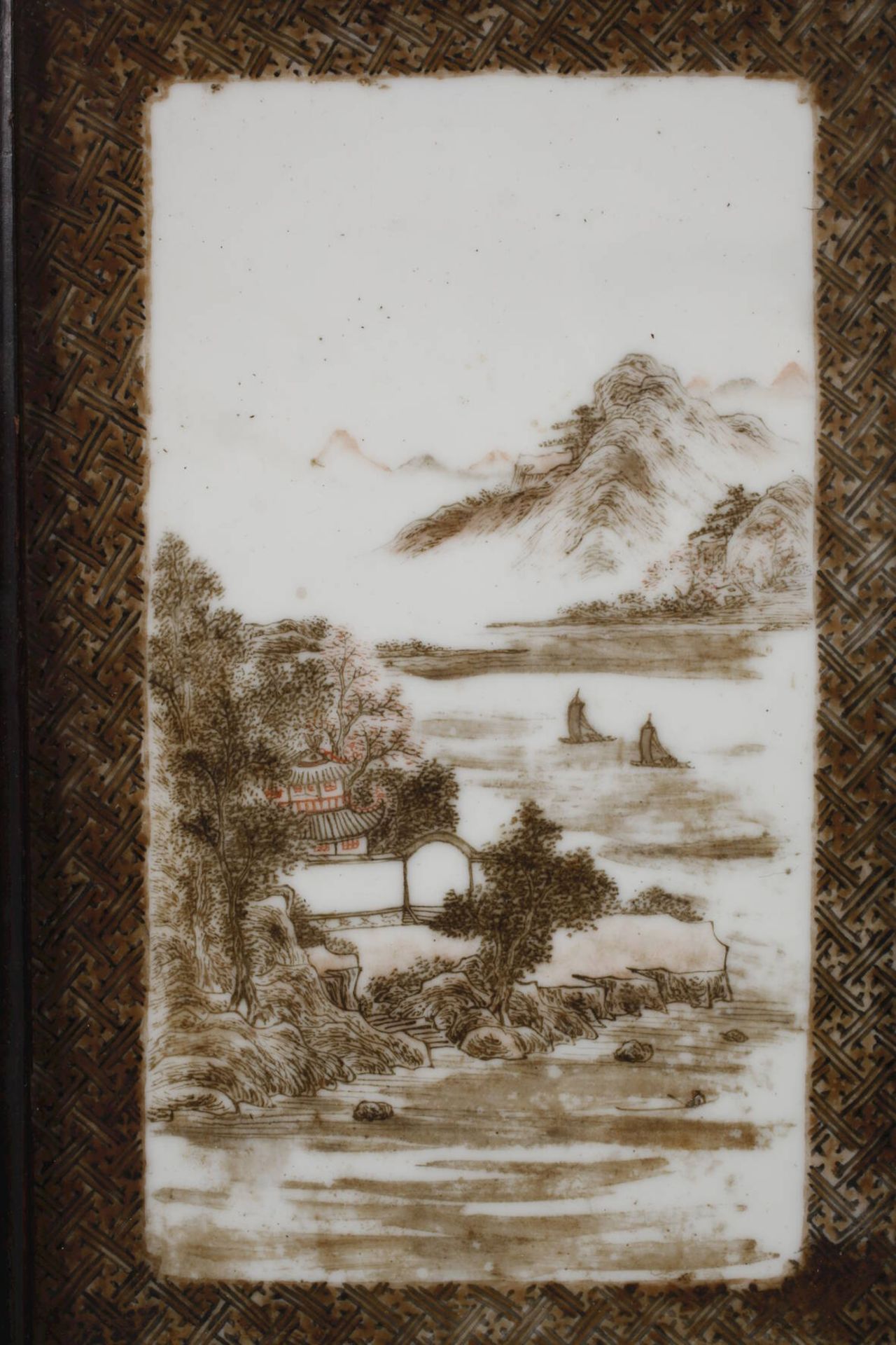 Kleine Porzellanbildplatteum 1900, ungemarkt, hochrechteckige Platte mit polychromer - Image 2 of 3