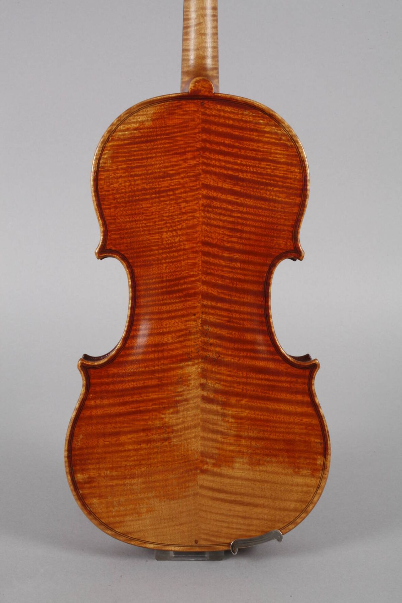 Meistervioline Paul Knorrmit Klebeetikett Paul Knorr Markneukirchen 1955, geteilter, überaus - Image 3 of 10