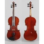 Violine1930er Jahre, innen auf Modellzettel bez. Antonius Stradivarius Cremonensis, Made in