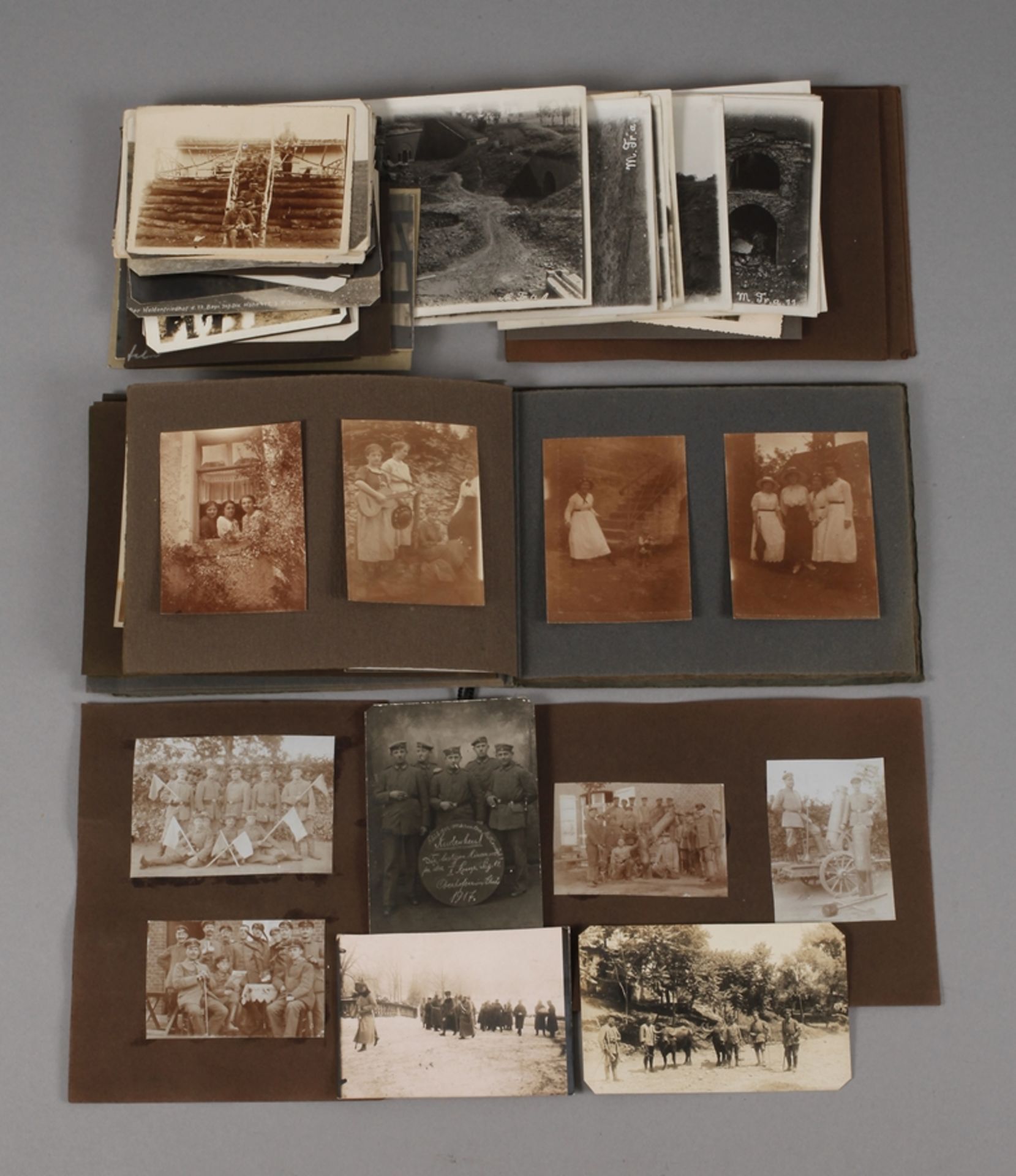 Konvolut Fotografien 1. Weltkriegein Album und ein Teilkonvolut lose Fotografien, Offiziersfotos,
