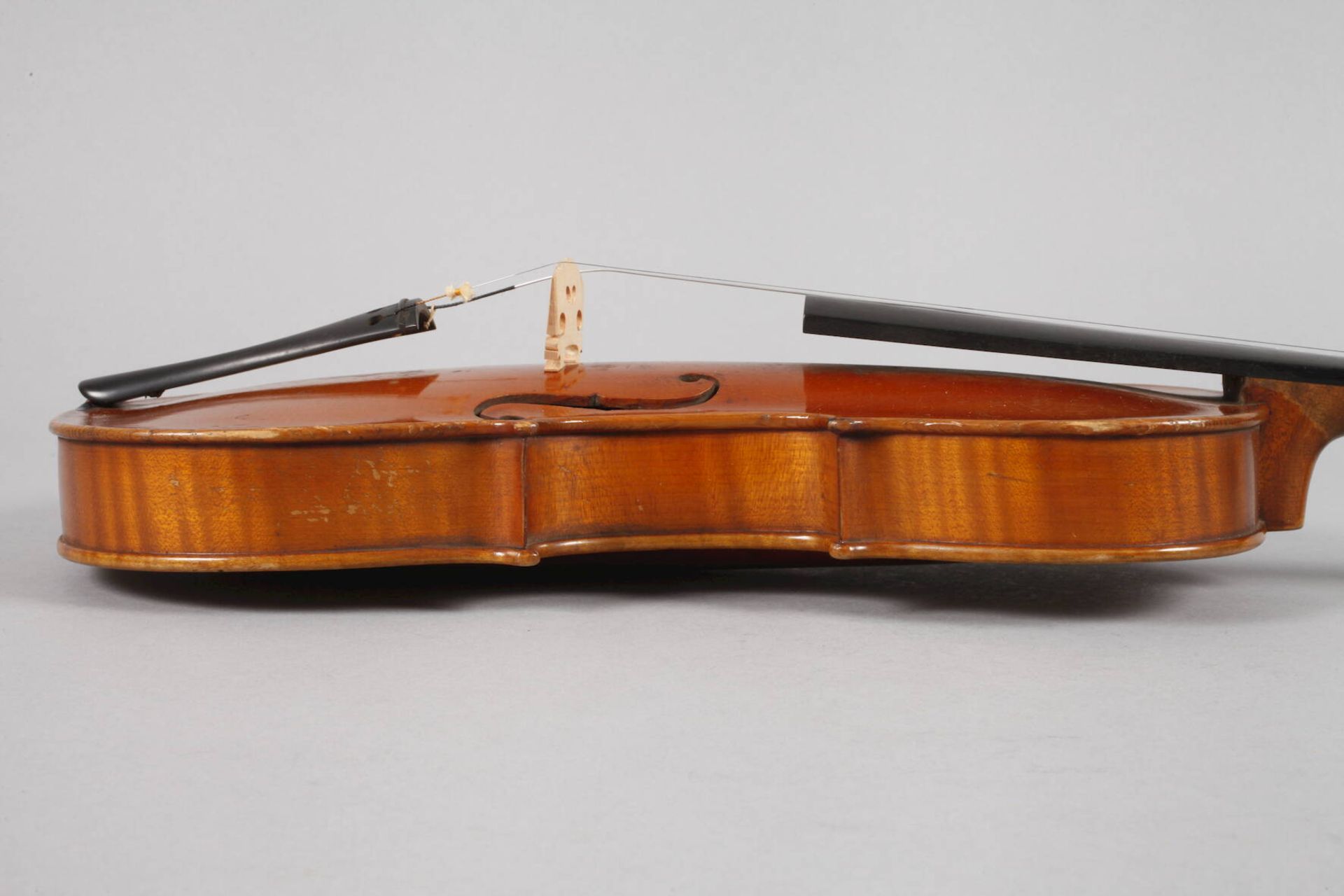 ViolineAnfang 20. Jh., innen auf Klebezettel in Französisch bezeichnet ... Lot Turin, geteilter, - Bild 5 aus 7