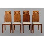 Vier Stühle Art décoFrankreich, 1930er Jahre, nussbaumfurniert, geometrische Einlegearbeiten in