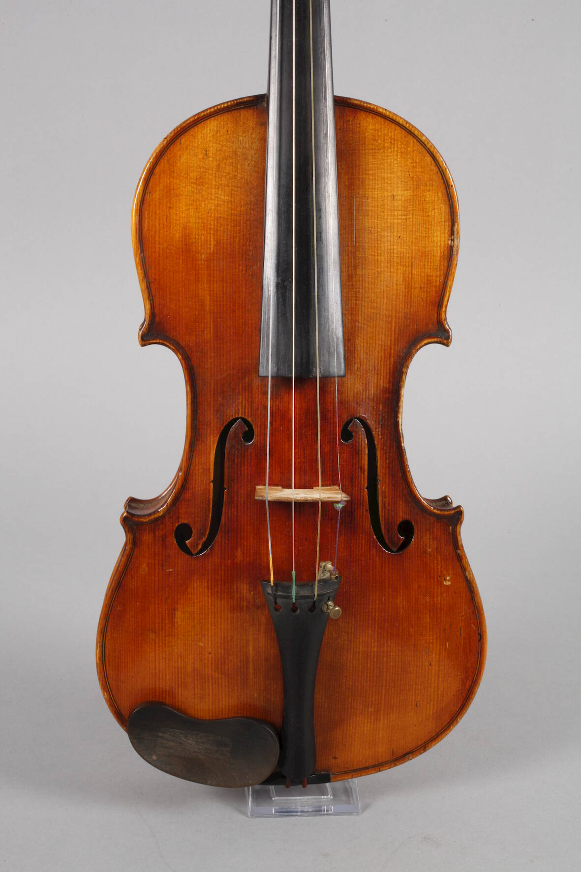 Violine im Etui1930er Jahre, auf Klebezettel bezeichnet Giuseppe Guanerius fecit Cremona 1736, - Image 2 of 10