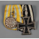 Ordensspange Sachsenum 1918, Friedrich-August-Medaille in der Silberstufe und Eisernes Kreuz 2.