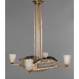 Deckenlampe JugendstilFrankreich, um 1910, an vier Streben abgehängte quadratische Fassung aus