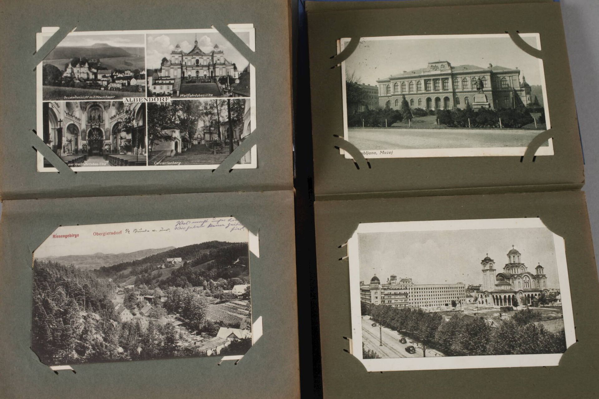 Paar Ansichtskartenalbenvor 1945, ca. 175 vorwiegend topographische Ansichtskarten ehemalige - Image 3 of 7