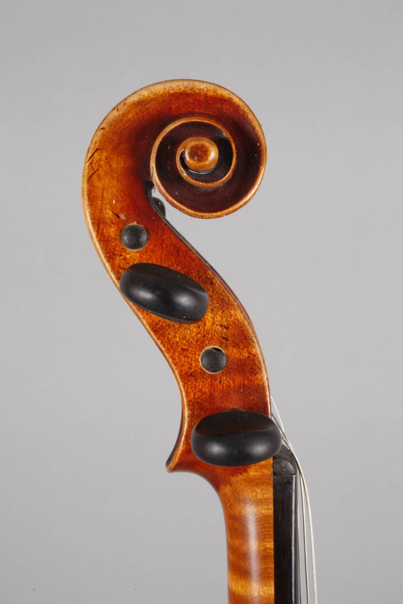 Violineauf Klebezettel bezeichnet M. Krauss Streich- u. Zupfinstrumentenbau Landshut und datiert - Image 4 of 8