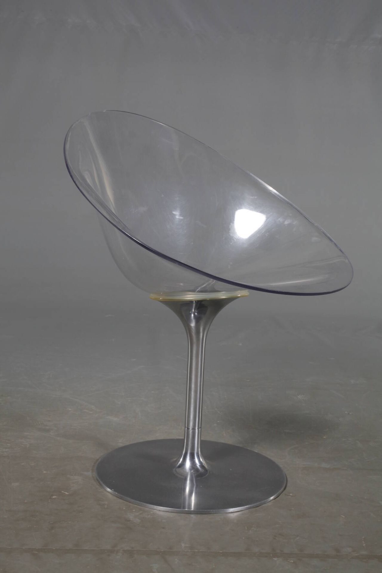 Vier Stühle Philippe StarckModell Eros, Ausführung Kartell, Italien, um 2000, runder Fuß aus - Bild 3 aus 4