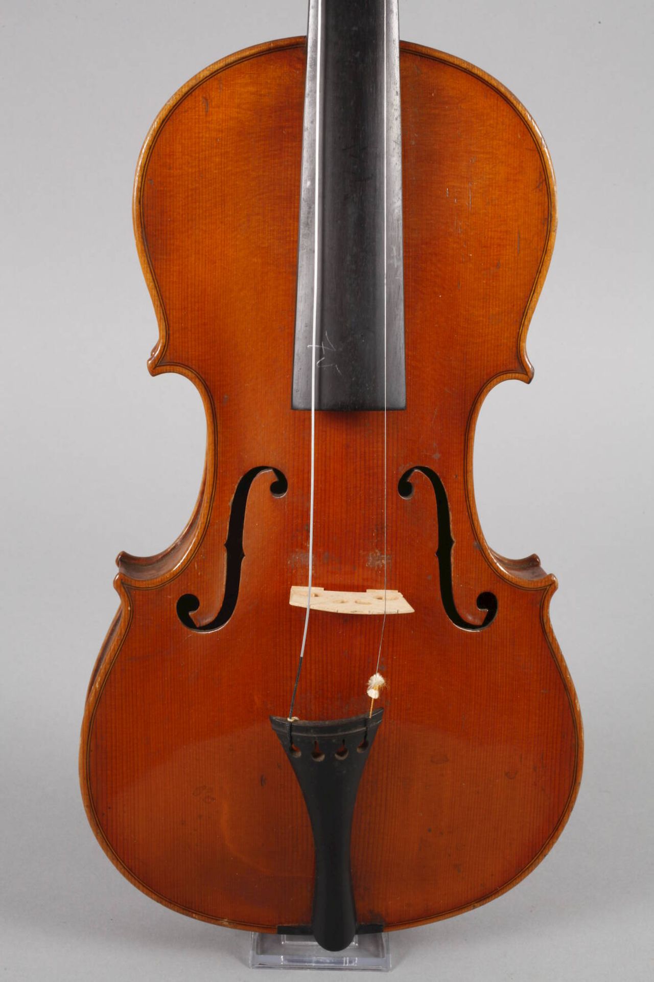 ViolineAnfang 20. Jh., innen auf Klebezettel in Französisch bezeichnet ... Lot Turin, geteilter, - Bild 2 aus 7