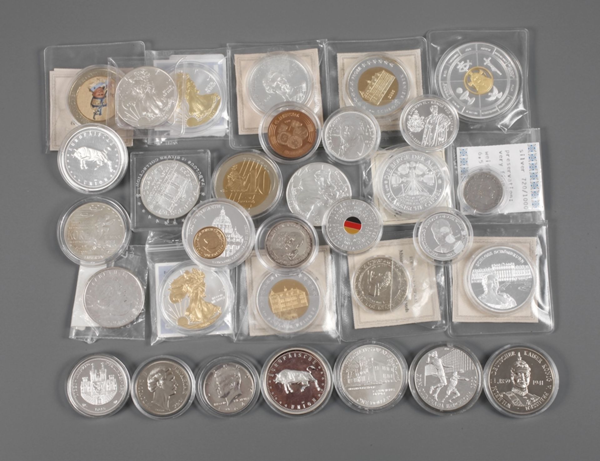 Konvolut Gedenkprägungenca. 30 Stück, ein Großteil Silber, u. a. 1 Dollar Eisenhower Home 1990, 1