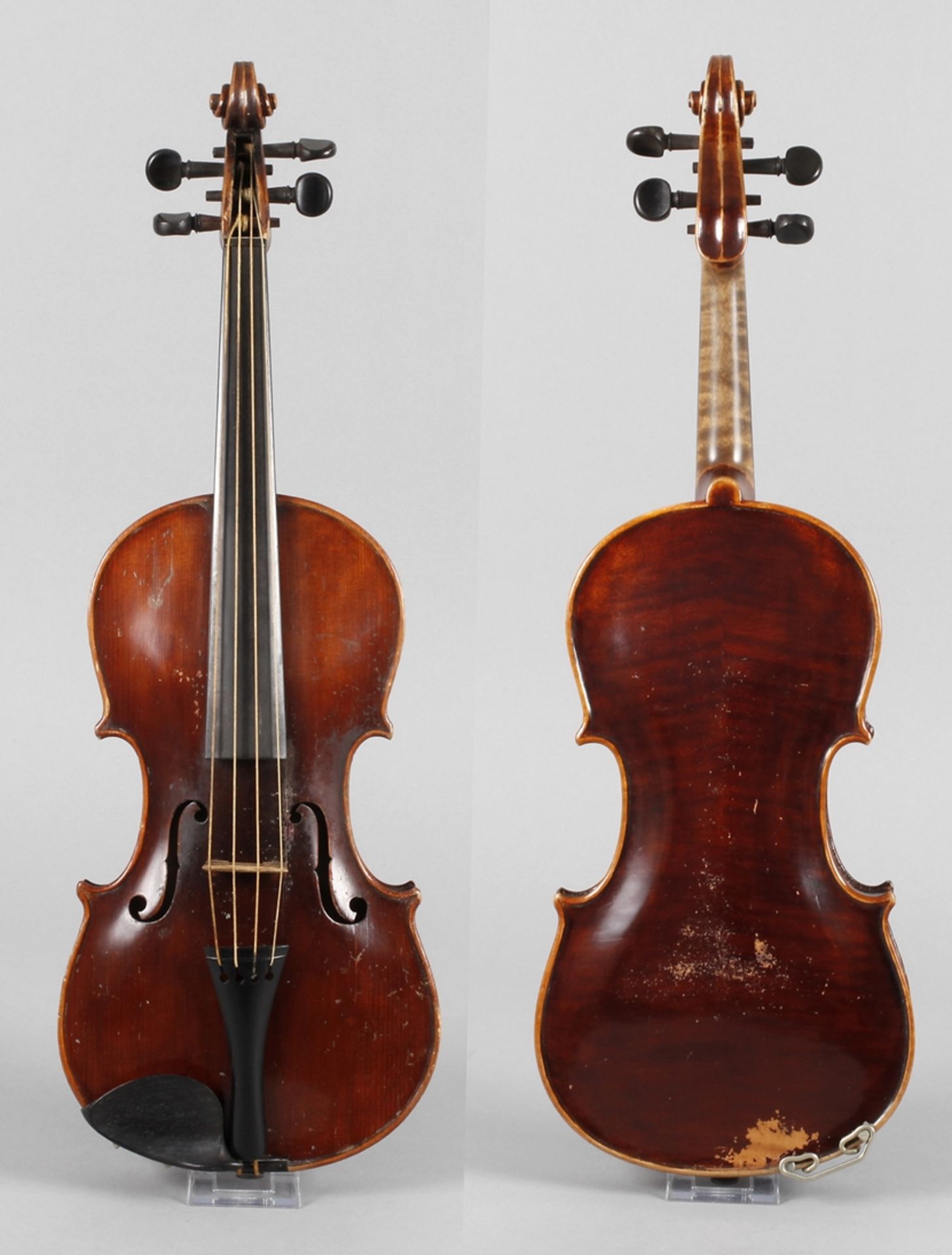 Violineum 1900, innen Modellzettel Jacobus Stainer in Absam, geteilter, gleichmäßig geflammter Boden