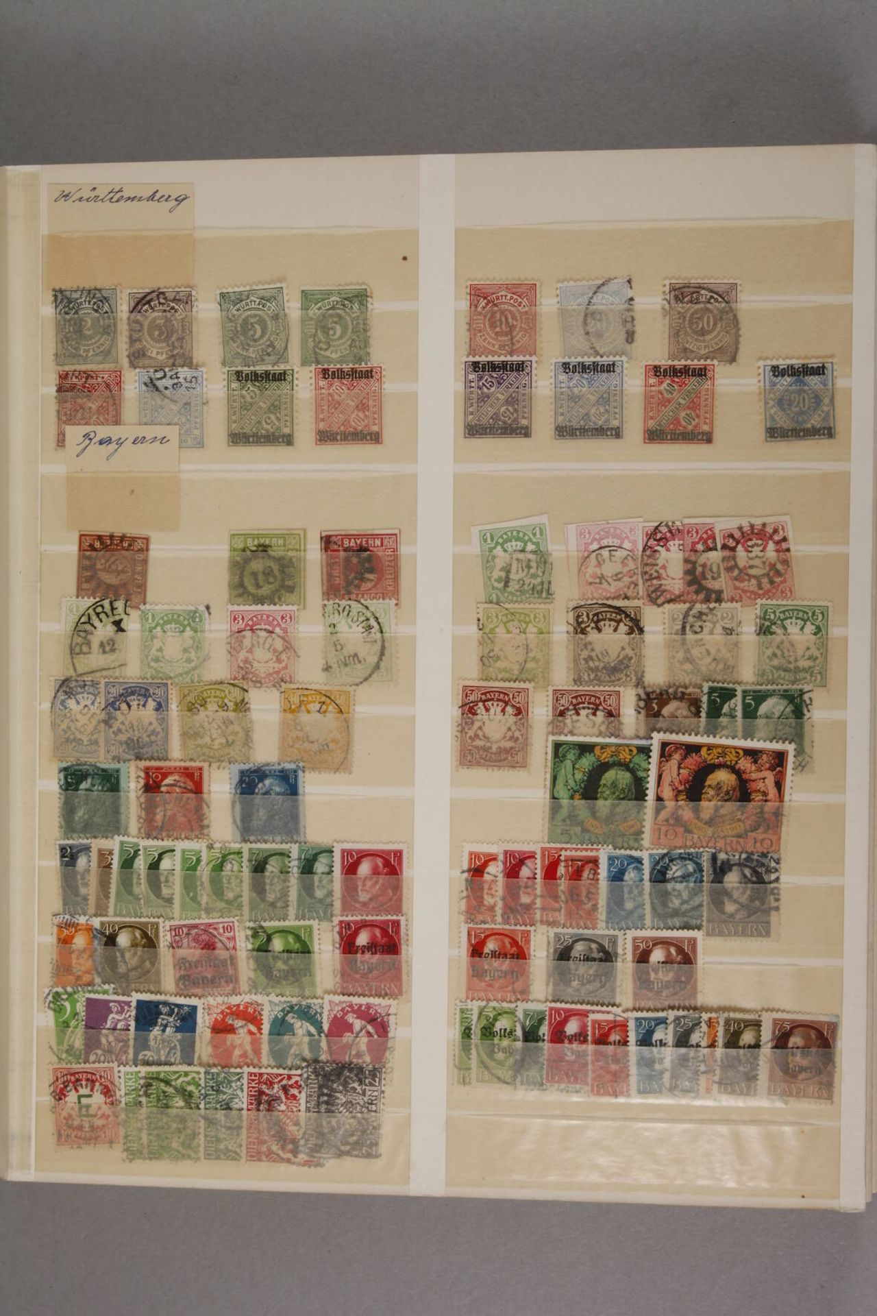 Briefmarkennachlass AD bis DDRzwei große Schaubeksteckalben mit AD, DR mit Infla-Anteil, Alliierte - Image 3 of 5