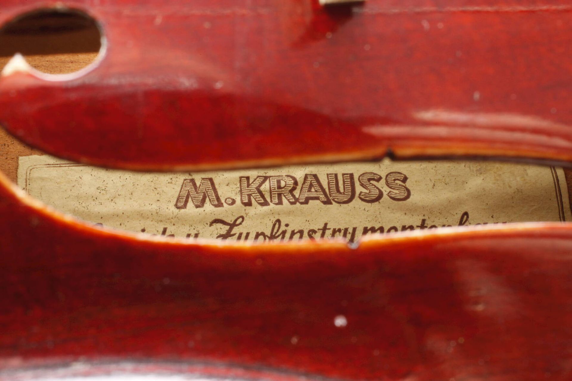 Violineauf Klebezettel bezeichnet M. Krauss Streich- u. Zupfinstrumentenbau Landshut und datiert - Image 7 of 8