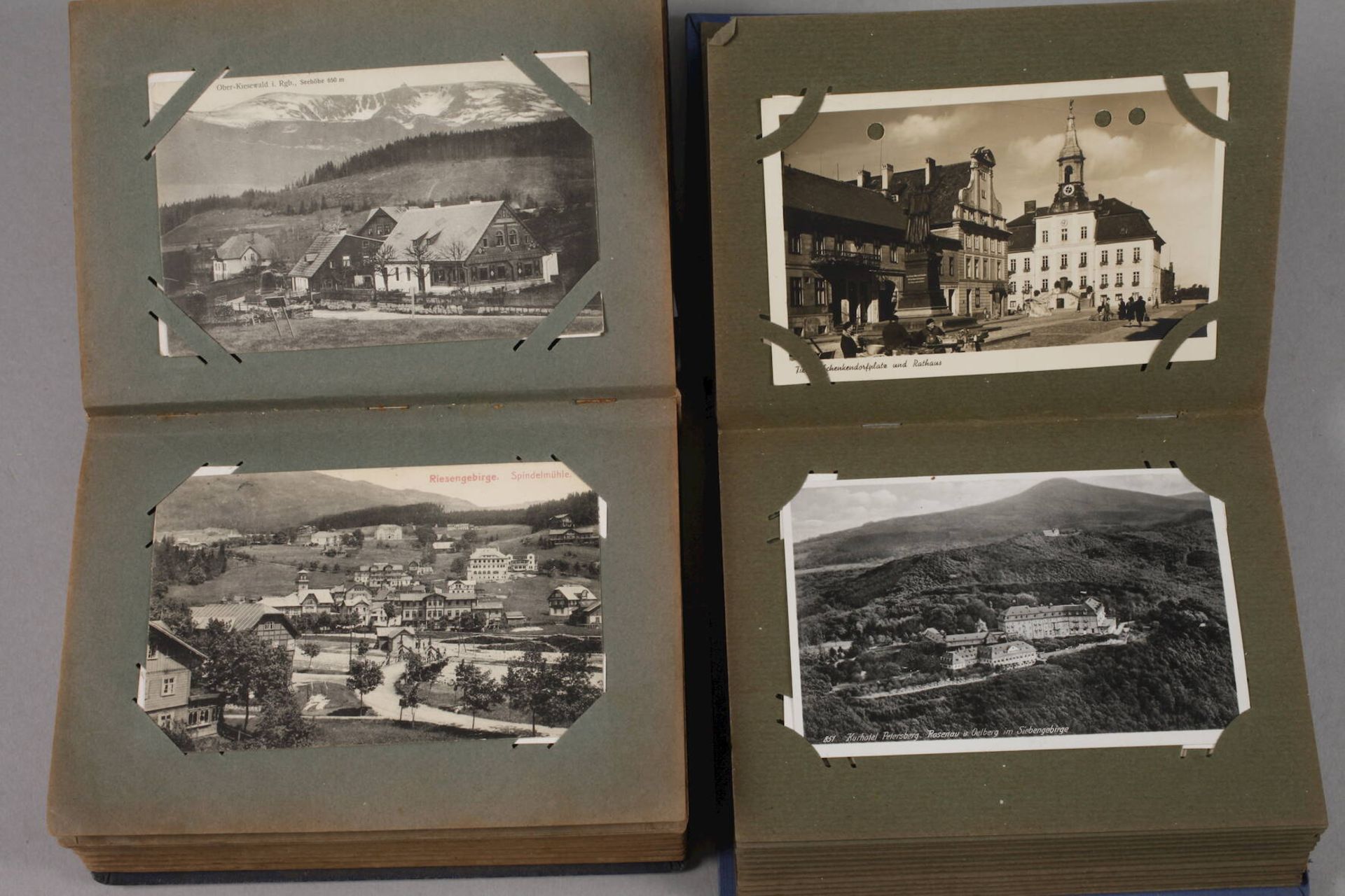Paar Ansichtskartenalbenvor 1945, ca. 175 vorwiegend topographische Ansichtskarten ehemalige - Image 4 of 7