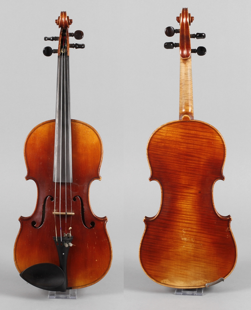 Violineum 1920, innen auf Klebezettel bez. Braun & Hauser München Saiteninstrumente, ungeteilter,