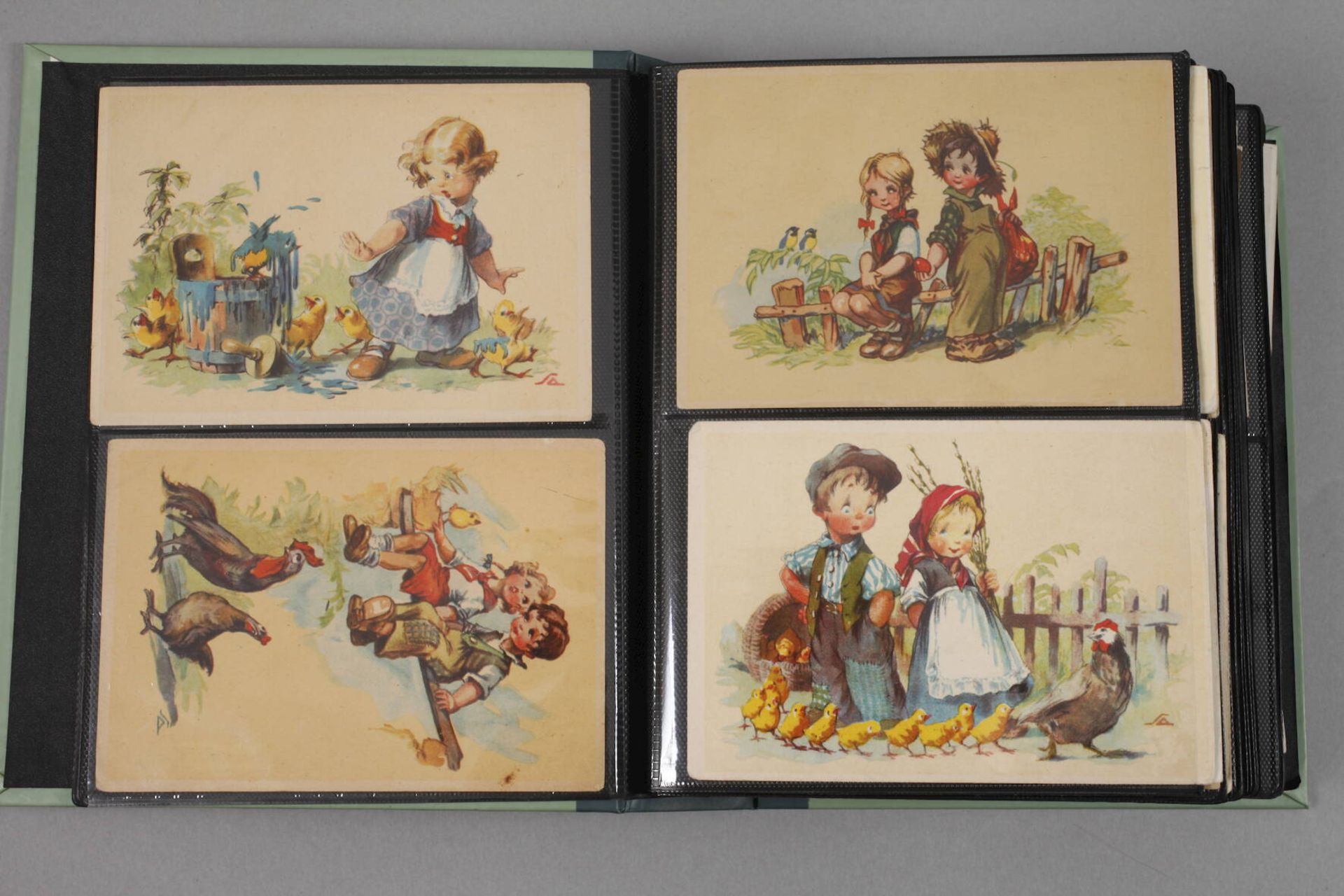 Zwei Ansichtskartenalbenvor 1945, ca. 330 Glückwunsch-, Kitsch-, Kinder-, Oster- und - Image 6 of 11