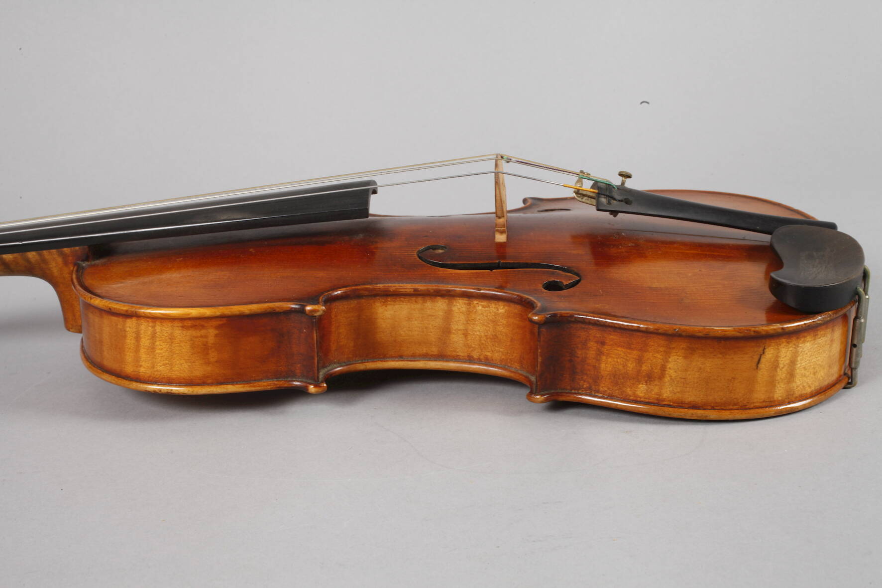 Violine im Etui1930er Jahre, auf Klebezettel bezeichnet Giuseppe Guanerius fecit Cremona 1736, - Image 5 of 10