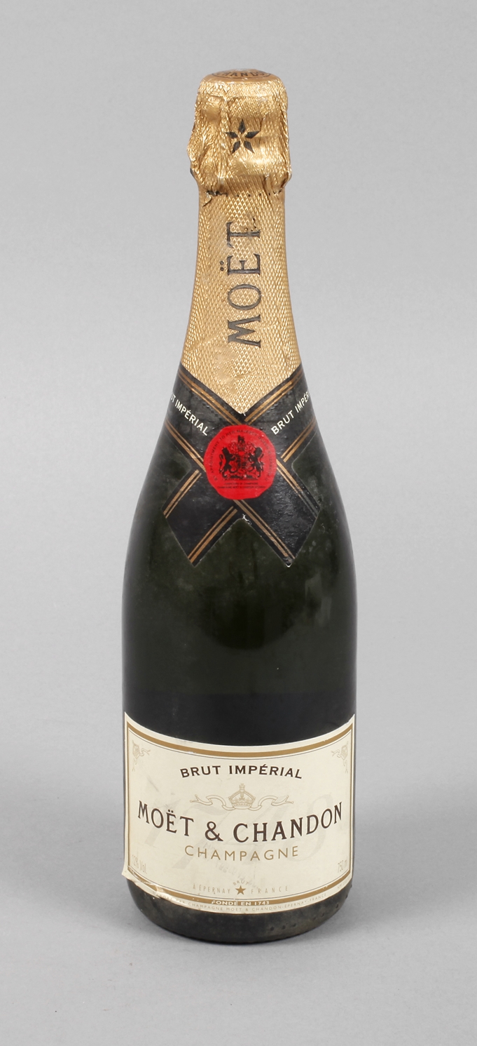 Flasche ChampagnerFrankreich, 2. Hälfte 20. Jh., Moet Chandon, Füllmenge 0,75 l, ungeöffneter