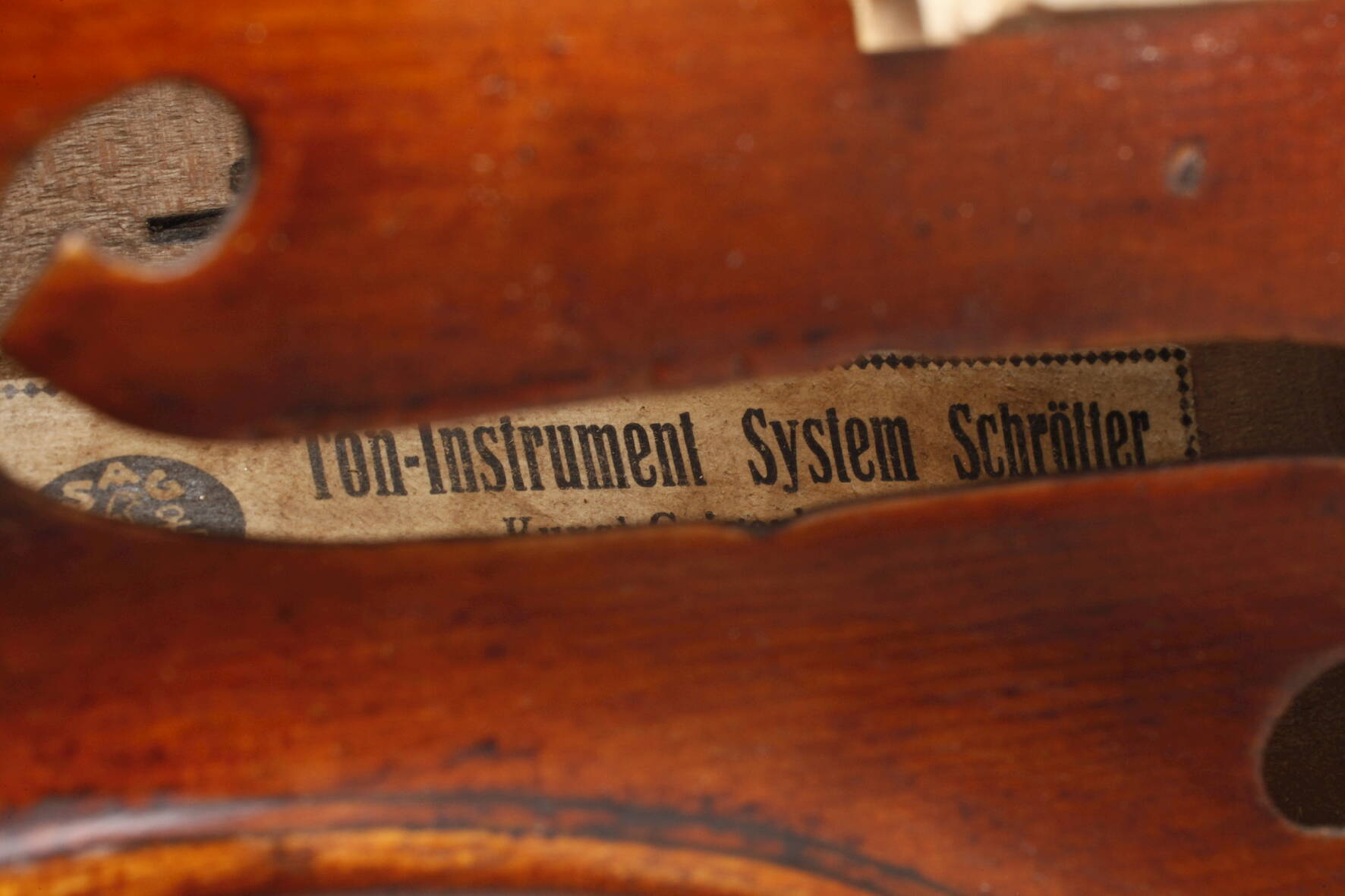 Violineum 1920, innen auf Klebezettel bezeichnet Ton-Instrument System Schrötter, Gossengrün bei - Image 8 of 9