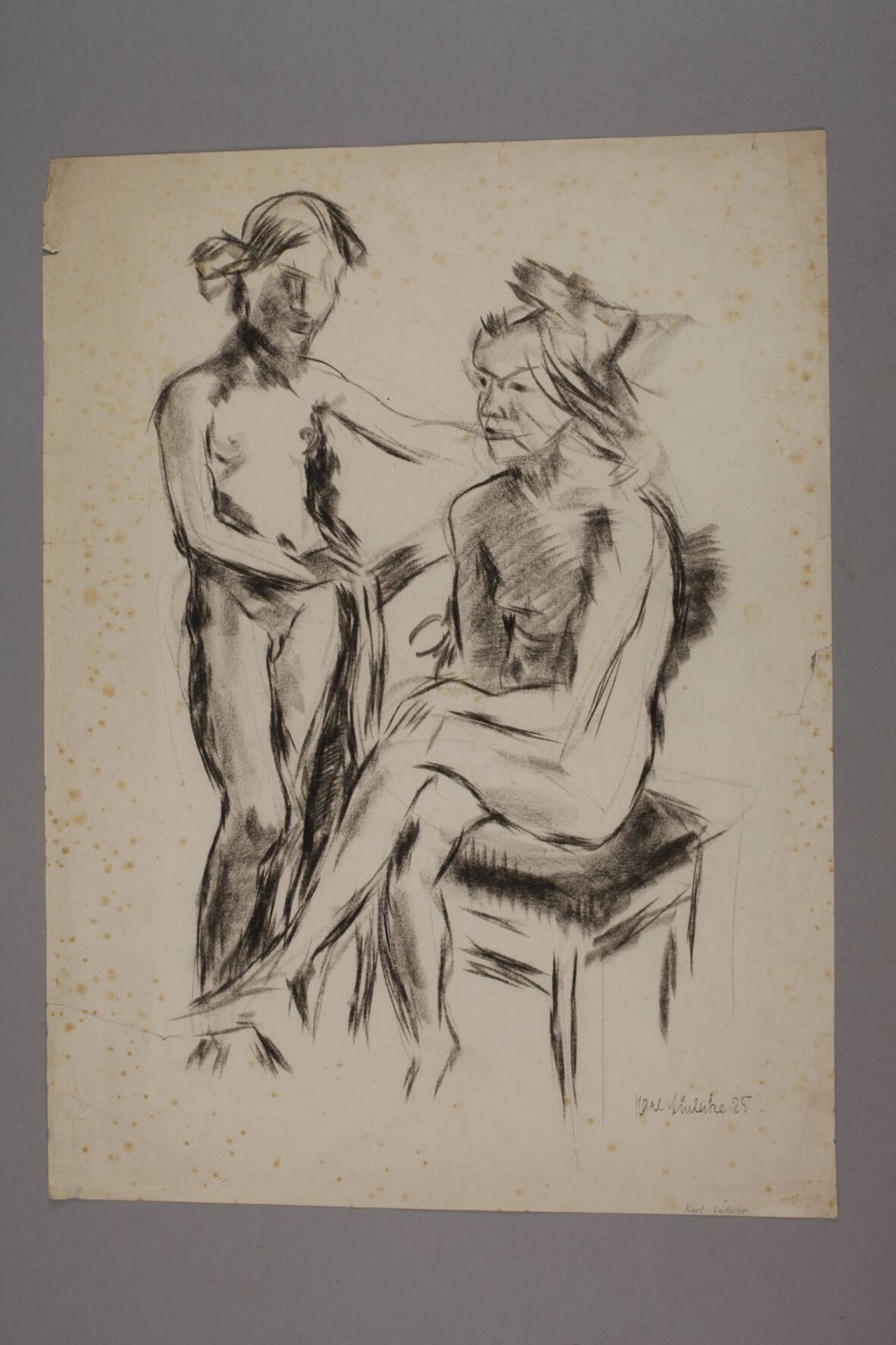 Karl Lüdecke, Zwei Mädchennacktes stehendes und sitzendes Mädchen, Kohlezeichnung, rechts unten - Bild 2 aus 3