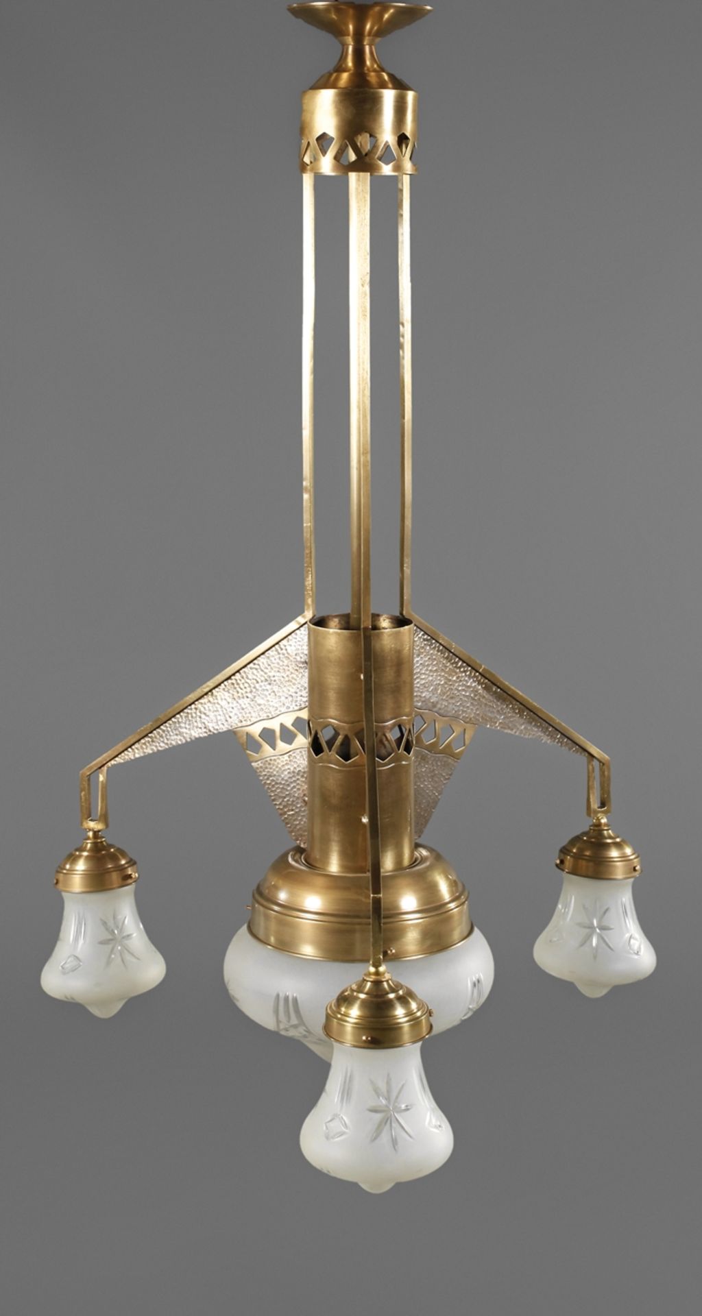 Deckenlampe Jugendstilum 1915, Ausführung wohl Seifert Dresden, zartes Gestänge aus getriebenem