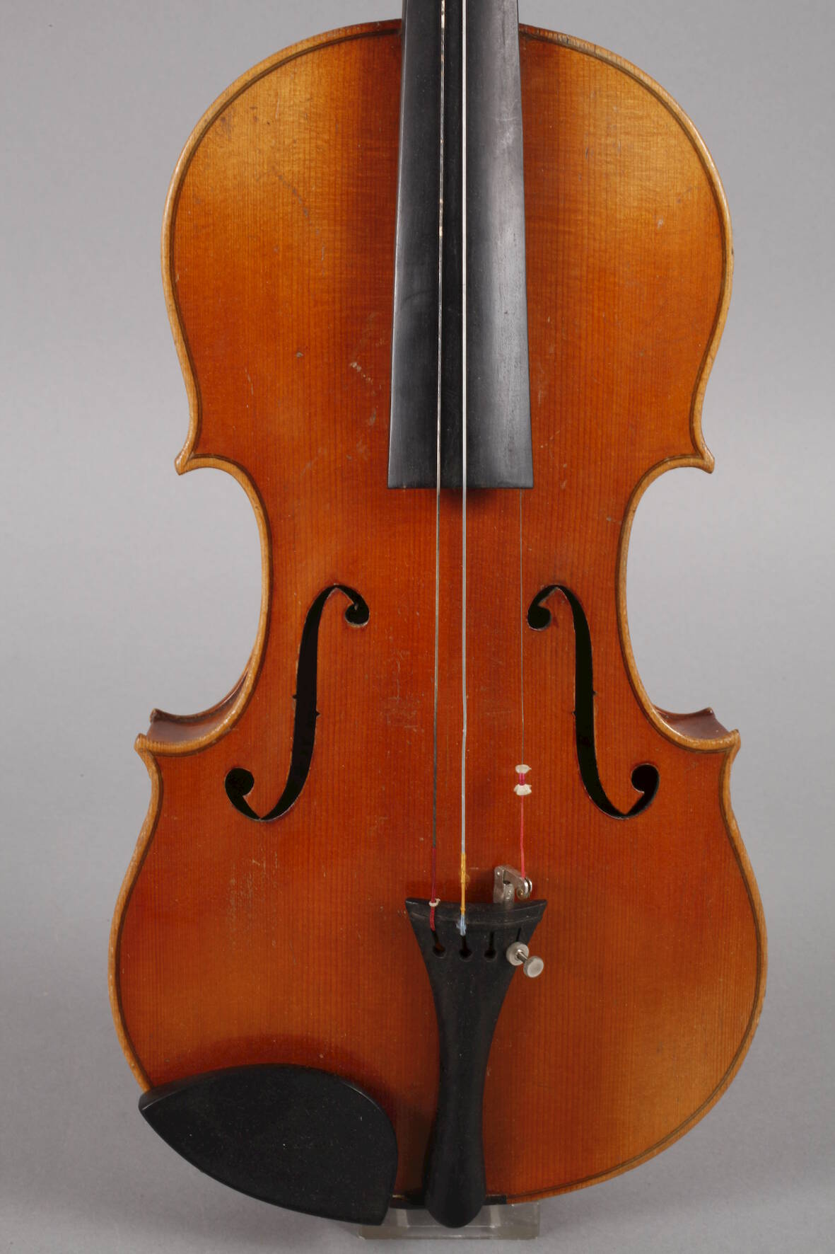 ViolineMitte 20. Jh., auf Modellzettel bezeichnet Antonius Stradivarius Cremonensis 1736, geteilter, - Image 2 of 7