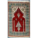 Hereke "Özipek" carpet. Silk. Turkey. Very fine knotting.<