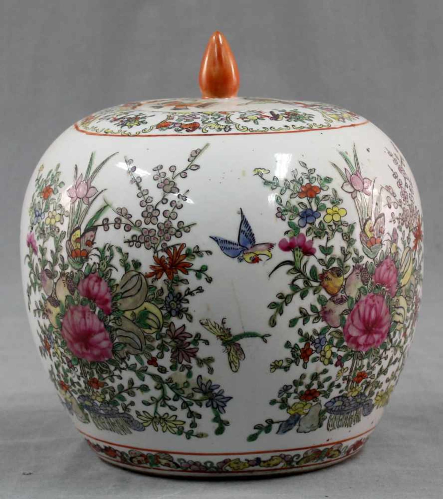 Ginger pot with lid. Porcelain. Proably China old. - Image 3 of 5