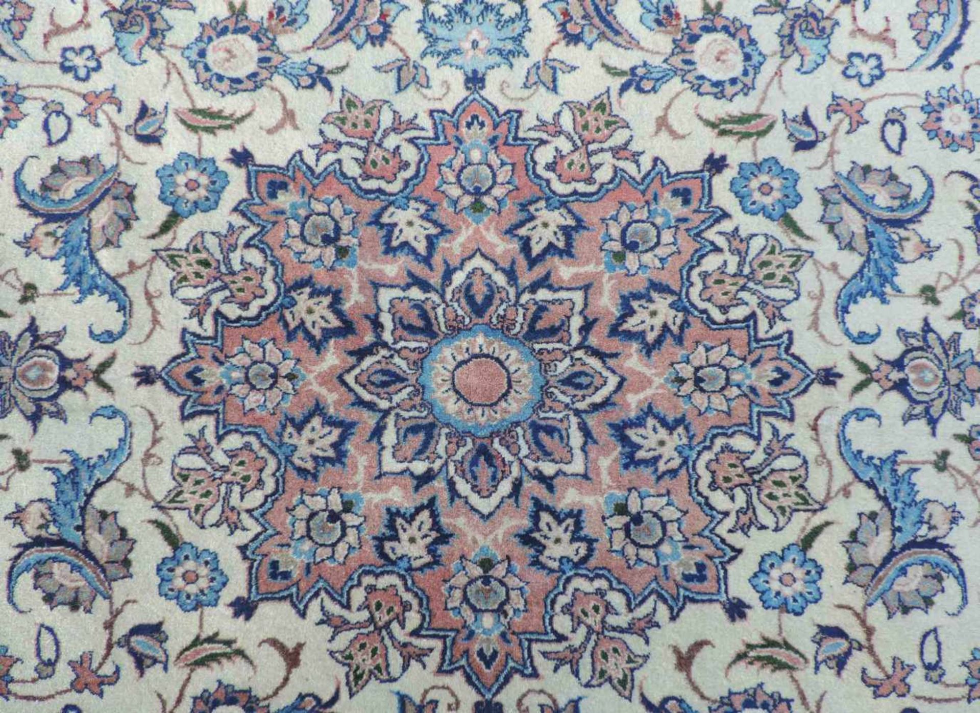 Isfahan Persian carpet. Iran. Old. Middle, 20th century. - Image 3 of 6