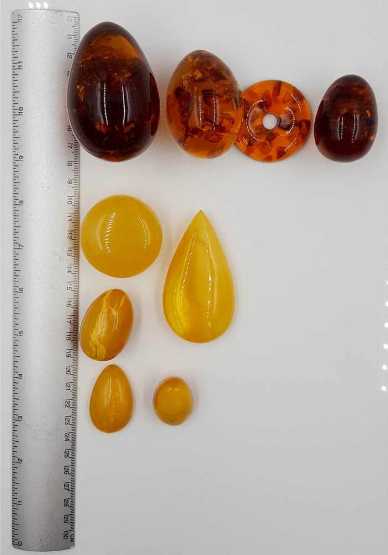 9 amber stones. Some butterscotch color. - Bild 6 aus 8