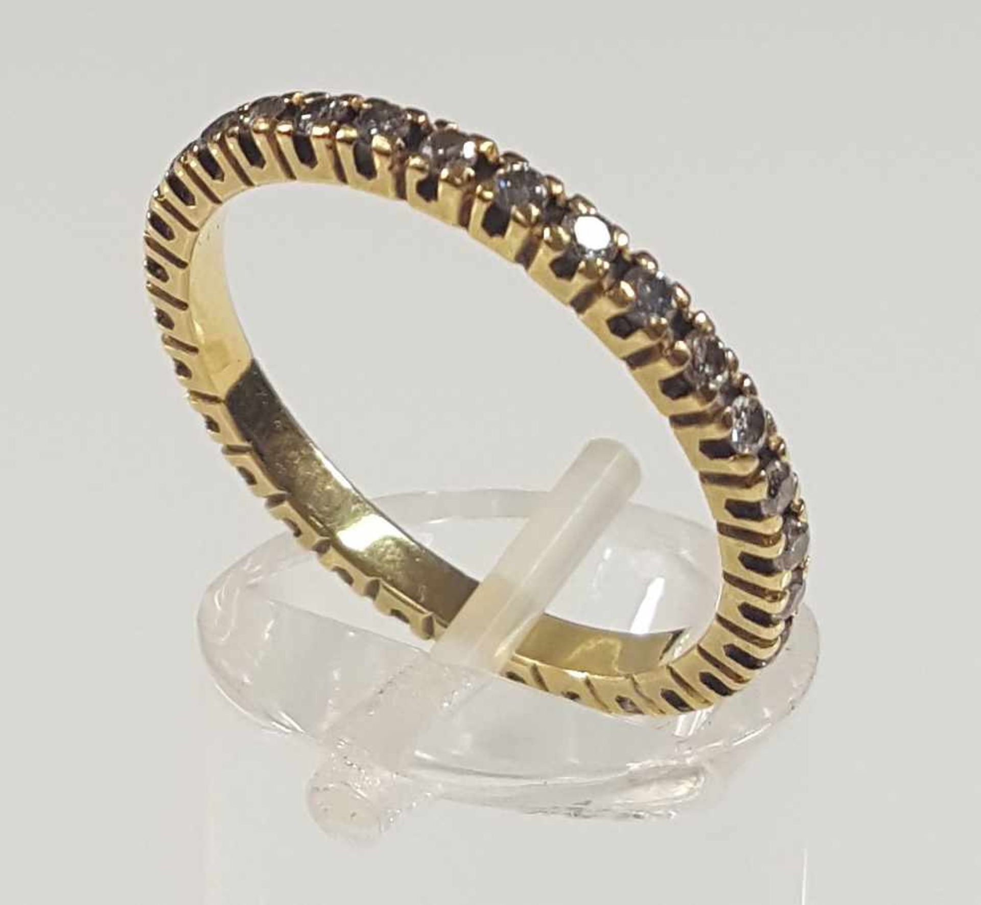 Memory ring, 750 yellow gold, set with 30 diamonds. - Bild 3 aus 9