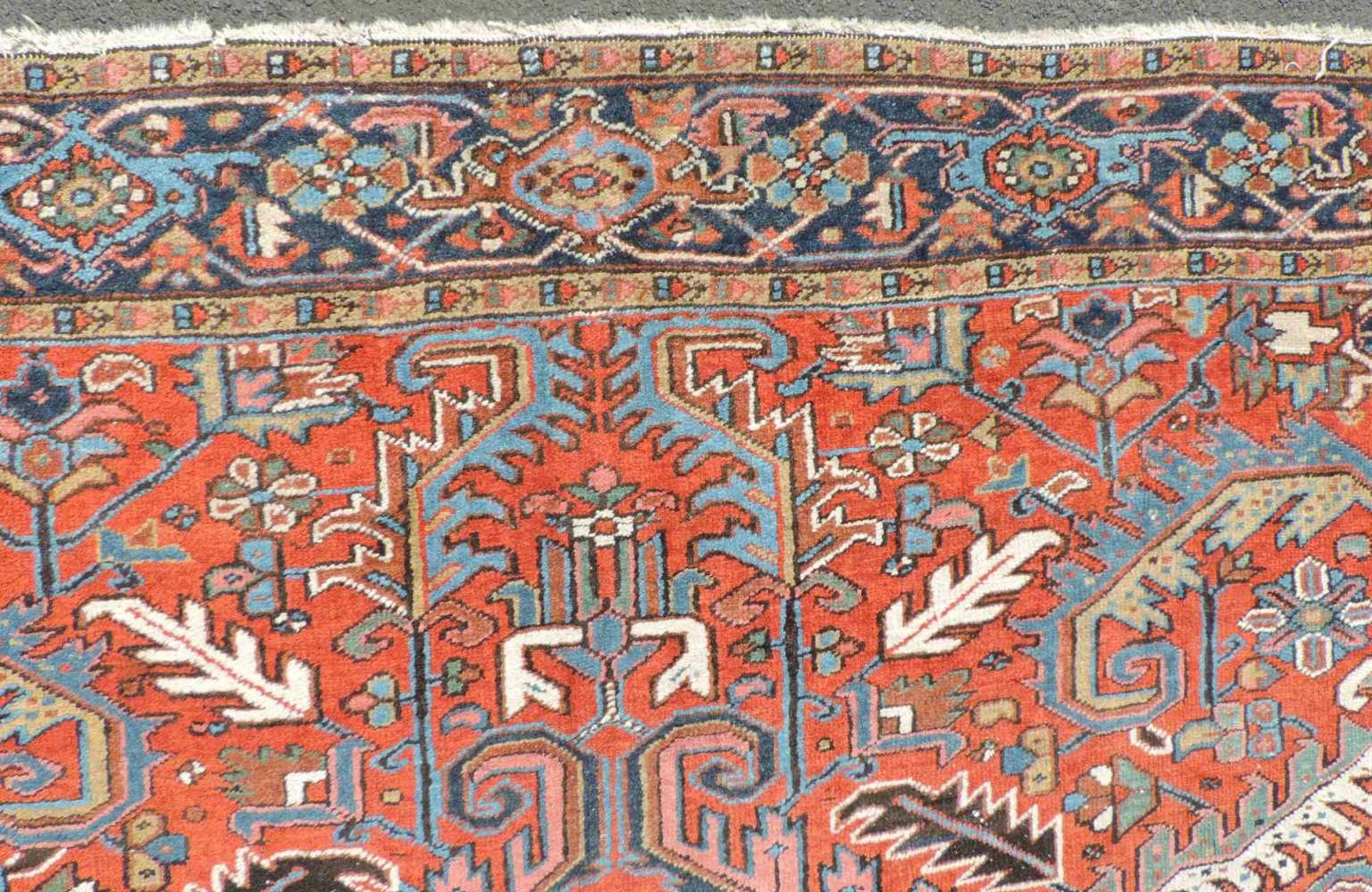 Heriz Persian carpet. Iran. Old, around 1940. - Image 4 of 14