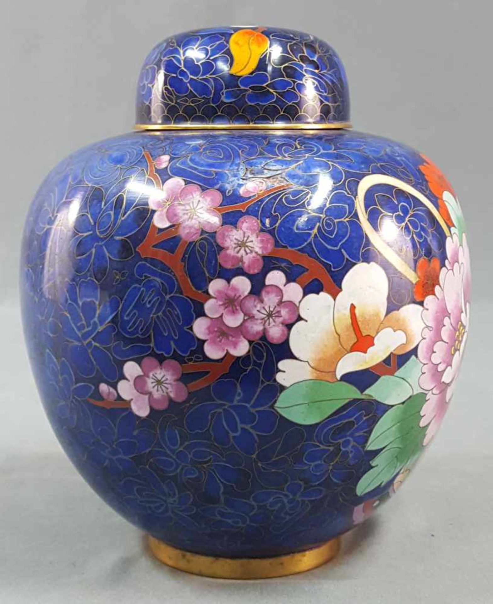 Cloisonne lidded vase with lotus flower. Ginger pot. - Image 3 of 9