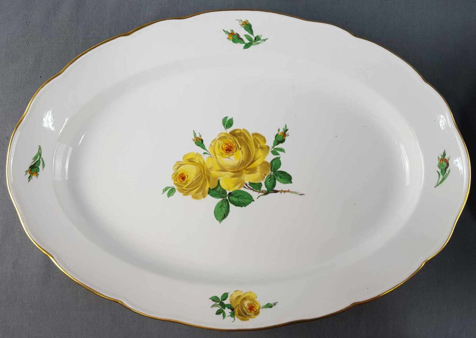 Dining service Meissen porcelain, yellow rose with gold rim. - Image 11 of 18