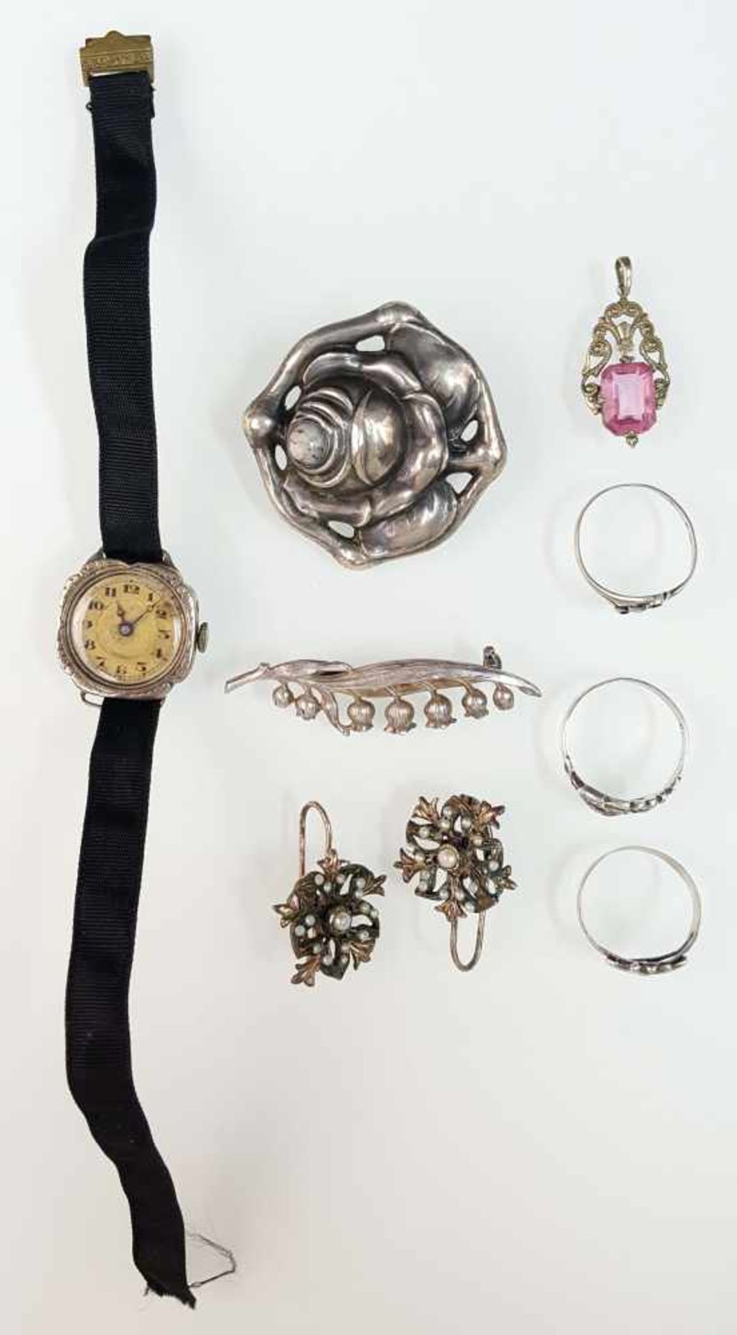 Silver jewelry. Pendants, rings, earrings, watch and brooches. - Bild 6 aus 12