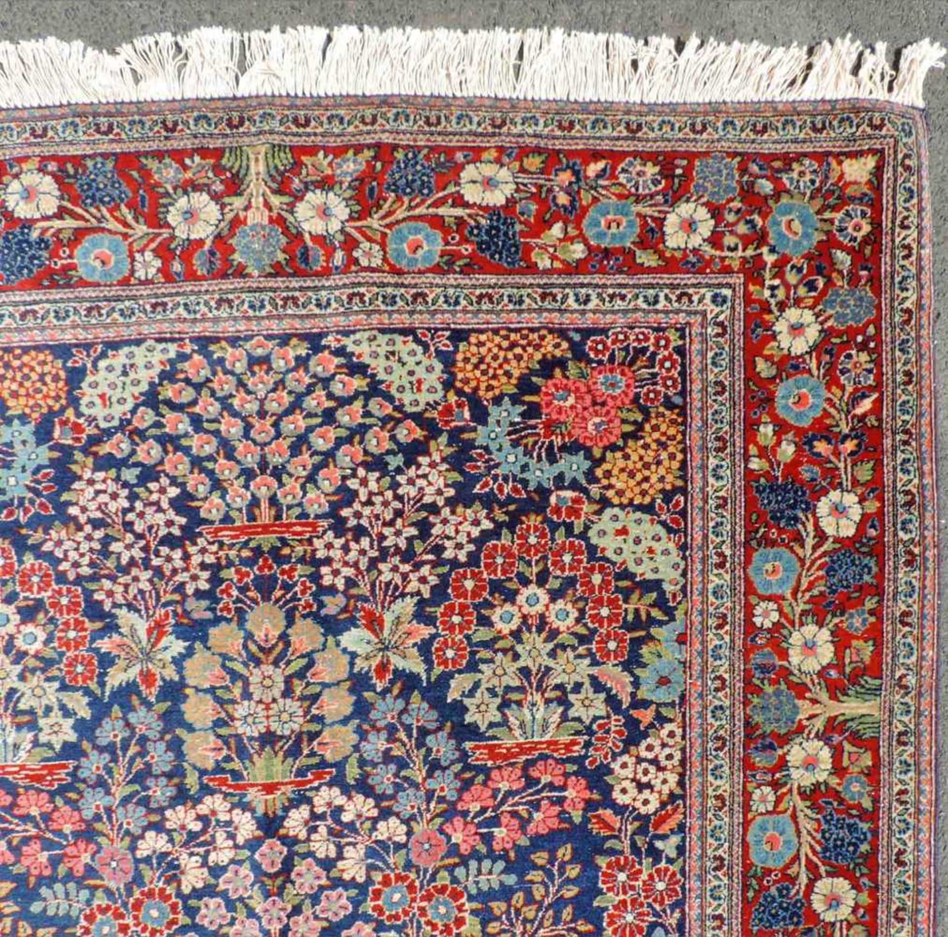 Kashan Persian carpet. Iran. Old, mid-20th century. Paradise pattern. - Image 5 of 6